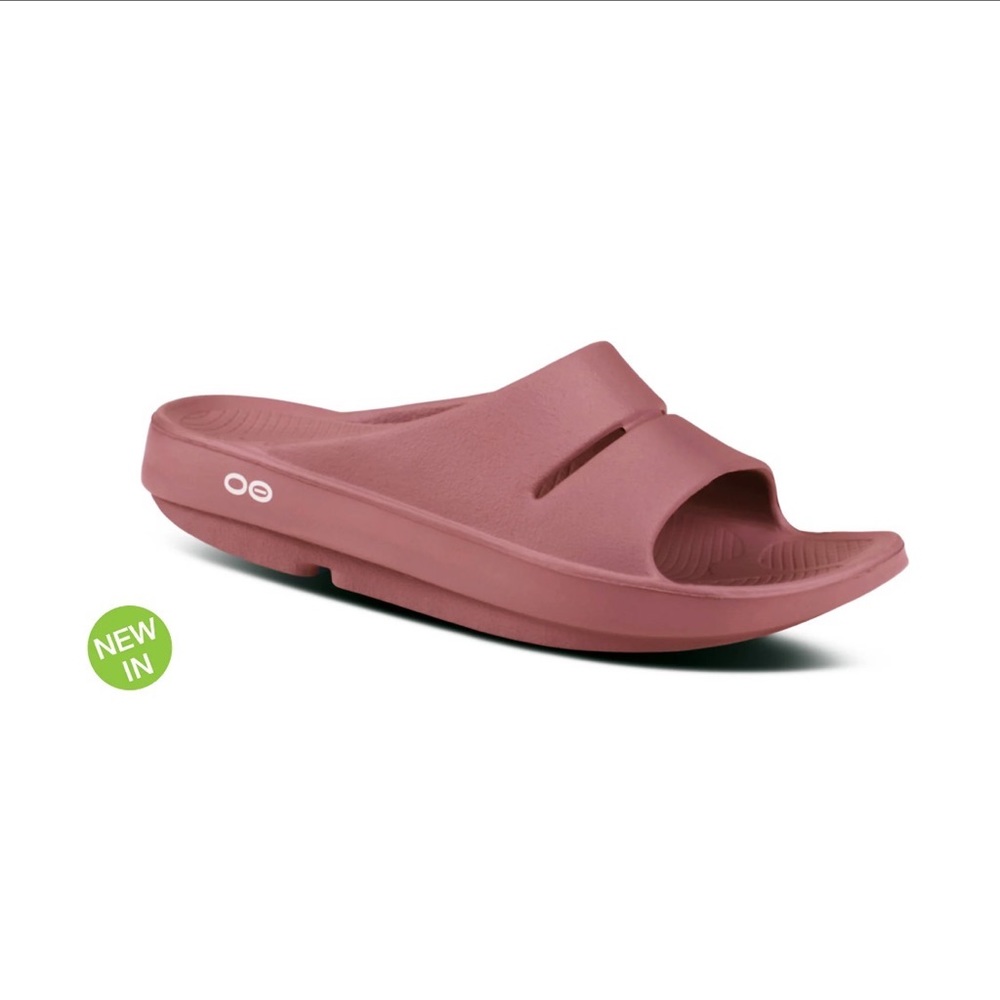 Oofos OOahh Slide Sandal in Spiced Chai - Women’s 10/ Men’s 8/ EU 41
